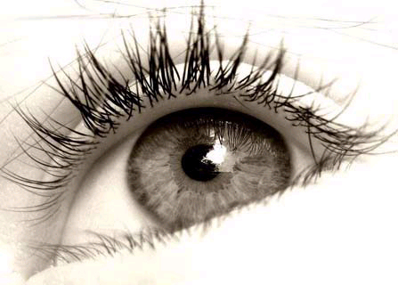 蘭州普瑞眼視光醫(yī)院專家:蘭州氣溫忽高忽低 預防青光眼