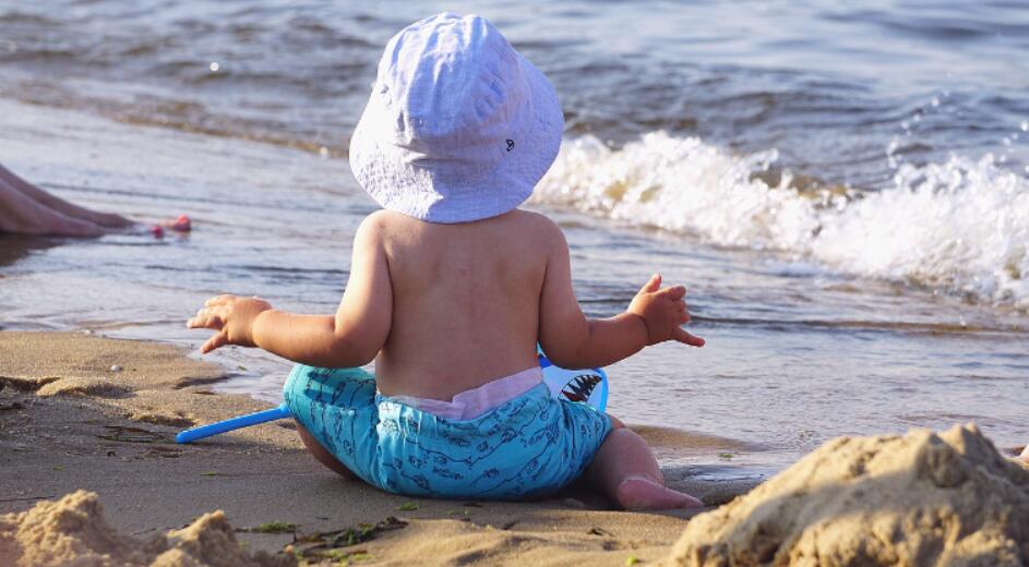 通知|全國(guó)知名斜弱視專(zhuān)家岳以英教授普瑞眼視光醫(yī)院親診