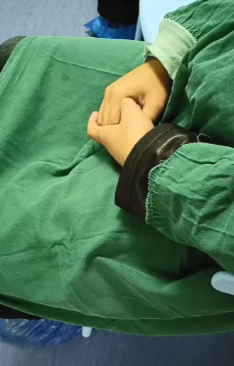 300度近視拖到900度近視，近視手術(shù)是什么感受？