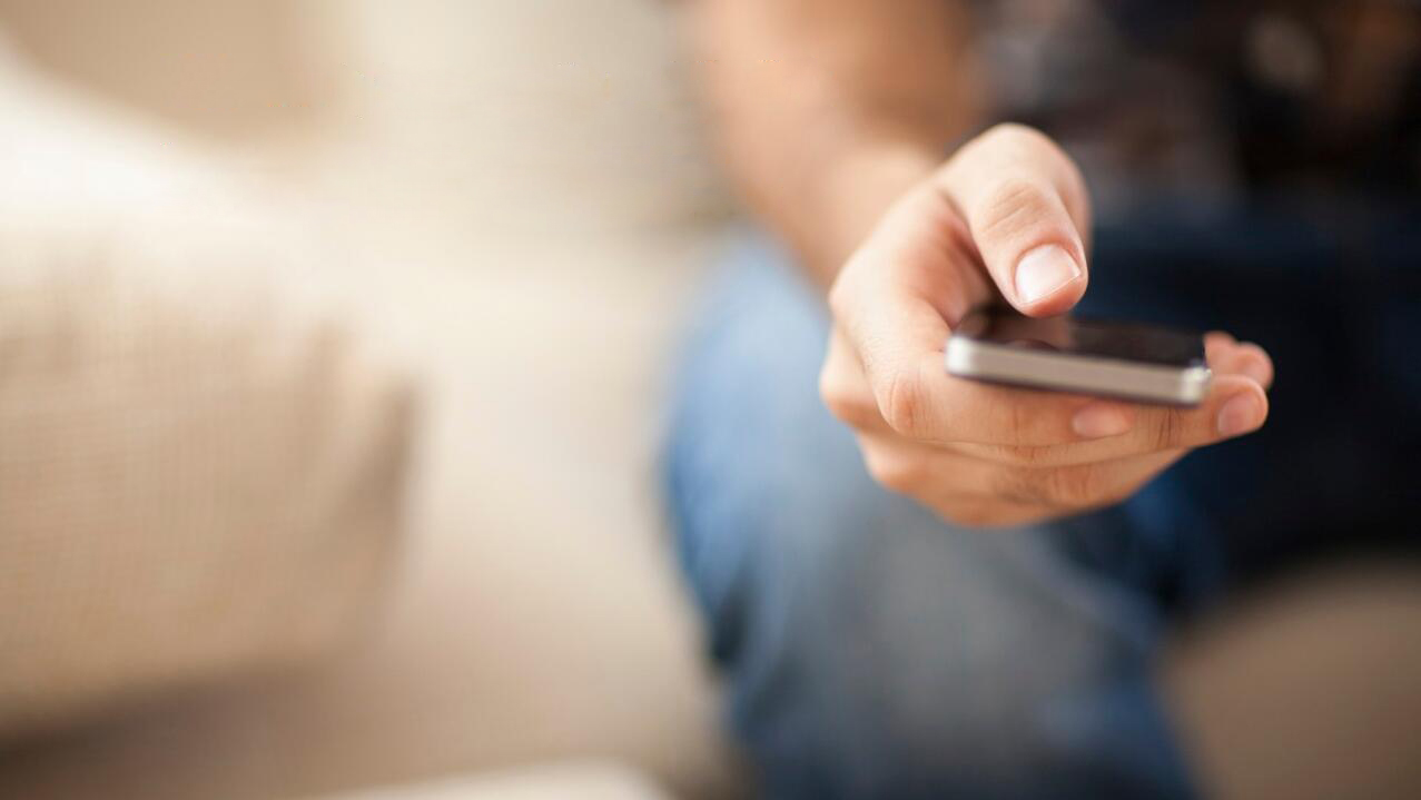 【普瑞愛眼十萬個(gè)為什么】近視術(shù)后多久能玩手機(jī)？